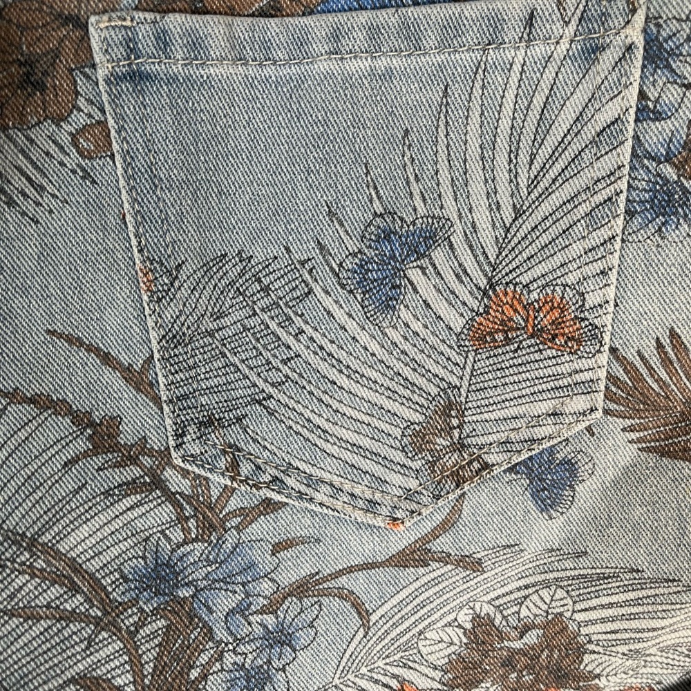 NWT Molly Bracken Floral Jean Shorts - Blue and Orange - Picture 10 of 11